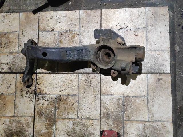 bontott AUDI A6 C5 Bal első Csonkállvány Kerékaggyal