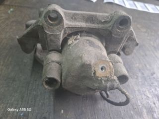 bontott AUDI A6 C5 Bal első Féknyereg Munkahengerrel