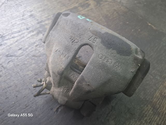 bontott AUDI A6 C5 Bal első Féknyereg Munkahengerrel