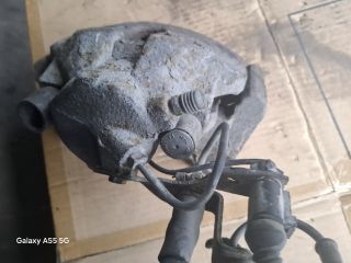 bontott AUDI A6 C5 Bal első Féknyereg Munkahengerrel