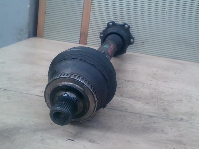 bontott AUDI A6 C5 Bal Féltengely