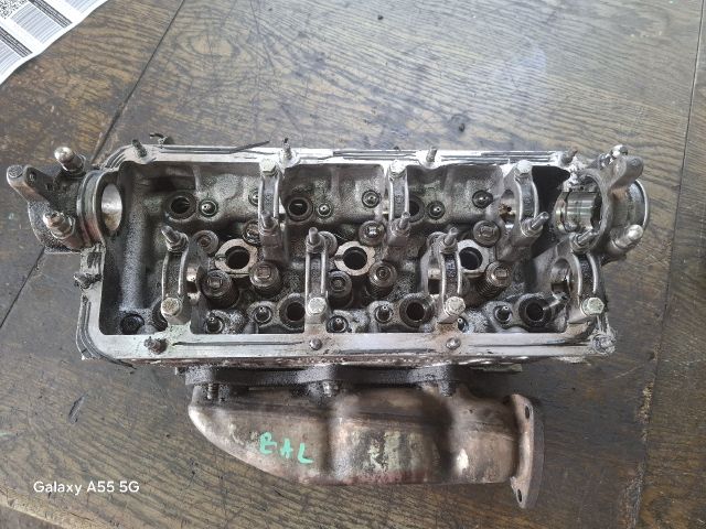 bontott AUDI A6 C5 Bal Hengerfej (V-Motor/Boxer)