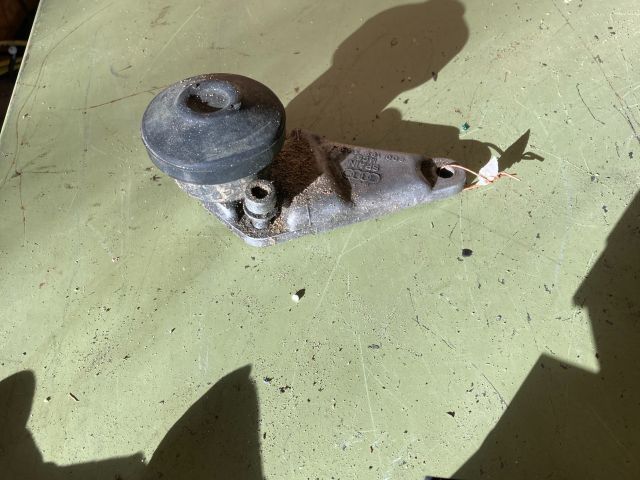 bontott AUDI A6 C5 Billenésgátló Bak