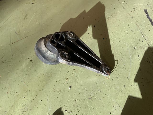 bontott AUDI A6 C5 Billenésgátló Bak