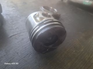 bontott AUDI A6 C5 Dugattyú és Hajtókar