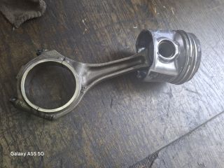 bontott AUDI A6 C5 Dugattyú és Hajtókar