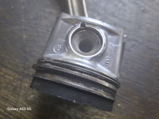 bontott AUDI A6 C5 Dugattyú és Hajtókar