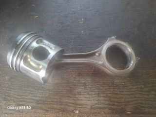 bontott AUDI A6 C5 Dugattyú és Hajtókar