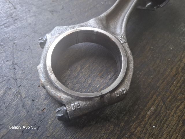 bontott AUDI A6 C5 Dugattyú és Hajtókar