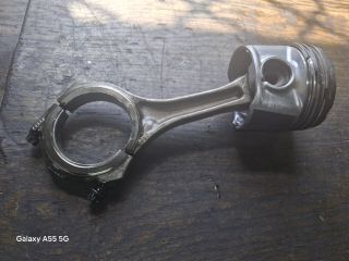 bontott AUDI A6 C5 Dugattyú és Hajtókar