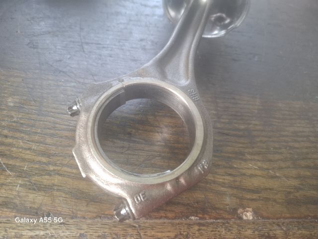 bontott AUDI A6 C5 Dugattyú és Hajtókar