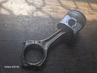 bontott AUDI A6 C5 Dugattyú és Hajtókar