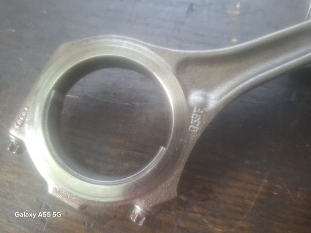 bontott AUDI A6 C5 Dugattyú és Hajtókar