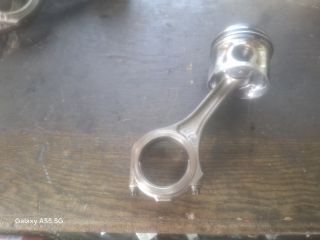 bontott AUDI A6 C5 Dugattyú és Hajtókar