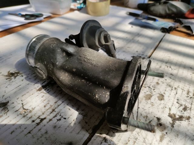 bontott AUDI A6 C5 Fojtószelep (Mechanikus)