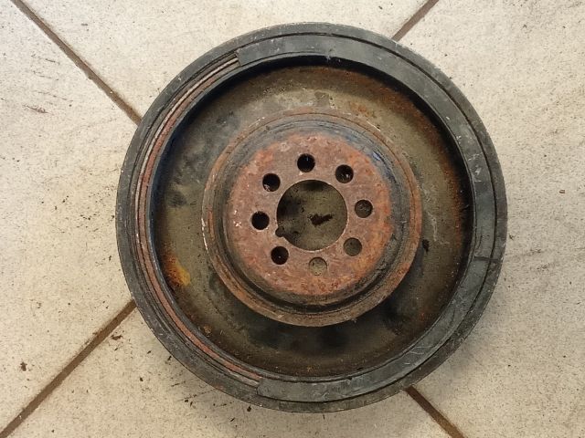 bontott AUDI A6 C5 Főtengely Szíjtárcsa