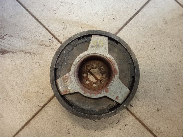 bontott AUDI A6 C5 Főtengely Szíjtárcsa