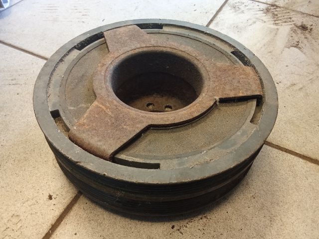 bontott AUDI A6 C5 Főtengely Szíjtárcsa