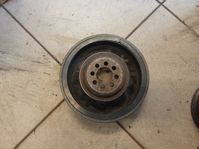 bontott AUDI A6 C5 Főtengely Szíjtárcsa