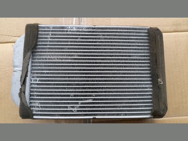 bontott AUDI A6 C5 Fűtőradiátor