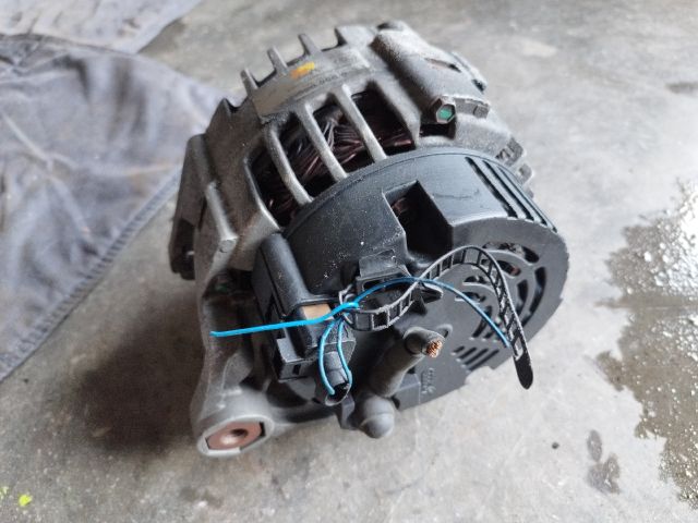 bontott AUDI A6 C5 Generátor