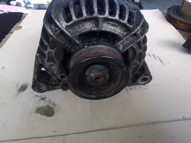 bontott AUDI A6 C5 Generátor