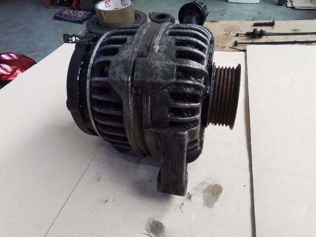 bontott AUDI A6 C5 Generátor