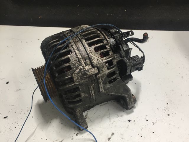 bontott AUDI A6 C5 Generátor