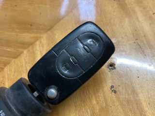 bontott AUDI A6 C5 Gyújtáskapcsoló Házzal