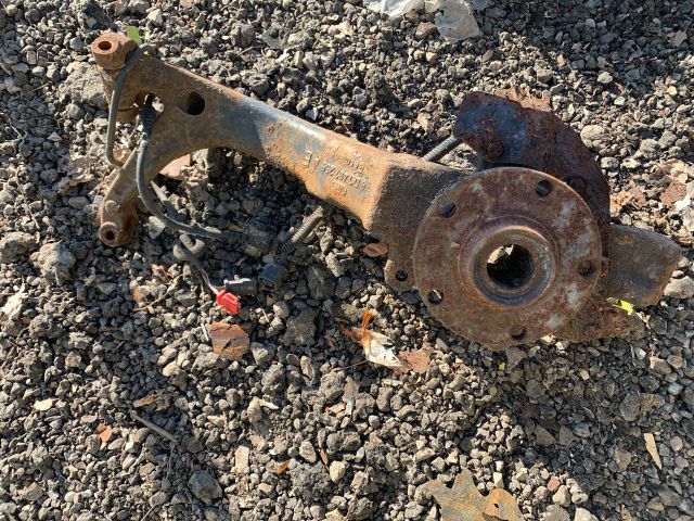 bontott AUDI A6 C5 Jobb első Csonkállvány Kerékaggyal