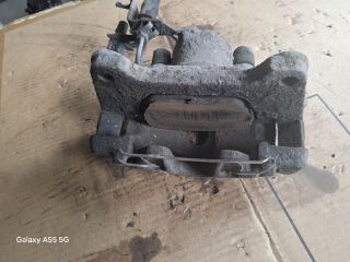 bontott AUDI A6 C5 Jobb első Féknyereg Munkahengerrel