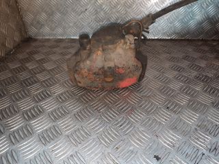 bontott AUDI A6 C5 Jobb első Féknyereg Munkahengerrel