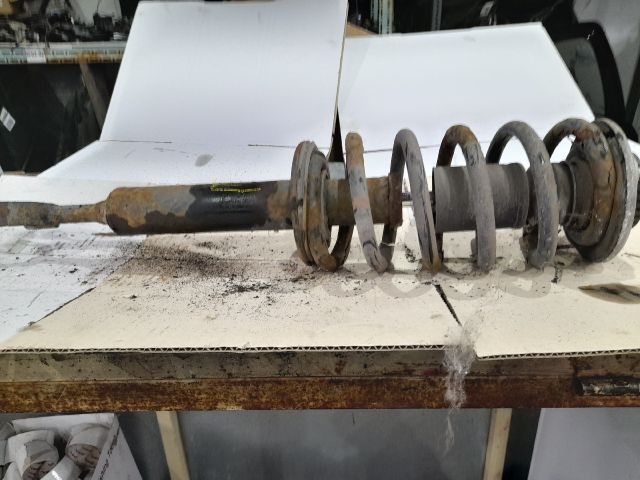 bontott AUDI A6 C5 Jobb első Rugó