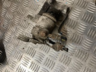 bontott AUDI A6 C5 Jobb hátsó Féknyereg Munkahengerrel