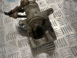 bontott AUDI A6 C5 Jobb hátsó Féknyereg Munkahengerrel