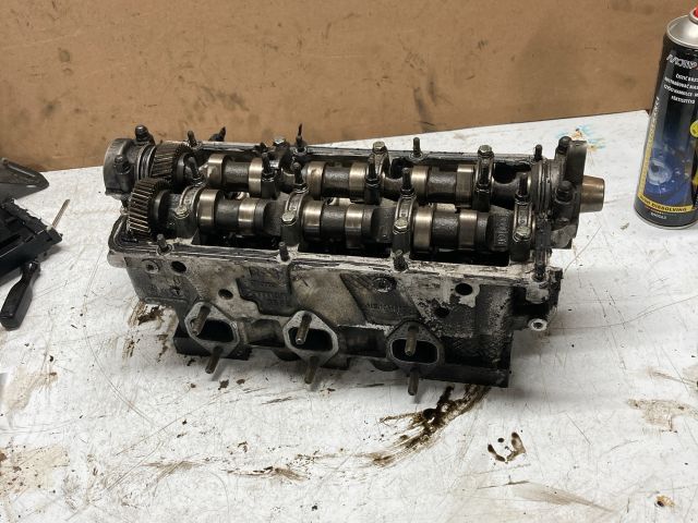 bontott AUDI A6 C5 Jobb Hengerfej (V-Motor/Boxer)