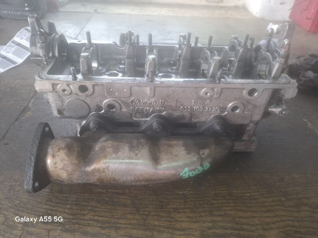 bontott AUDI A6 C5 Jobb Hengerfej (V-Motor/Boxer)