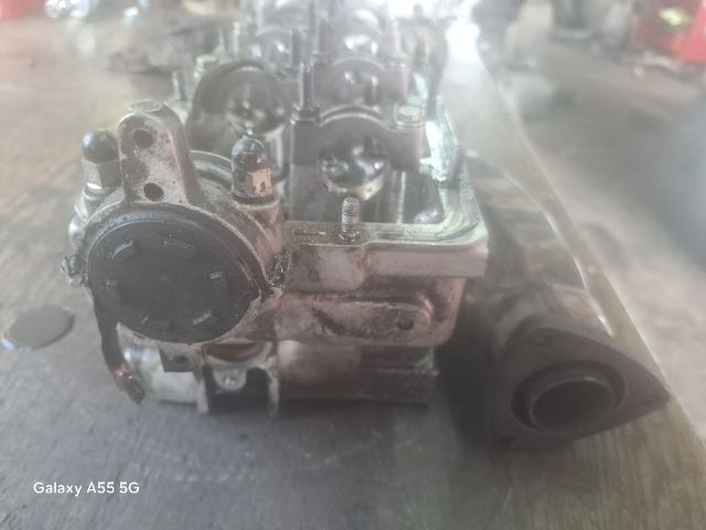 bontott AUDI A6 C5 Jobb Hengerfej (V-Motor/Boxer)