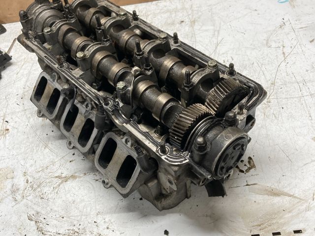 bontott AUDI A6 C5 Jobb Hengerfej (V-Motor/Boxer)