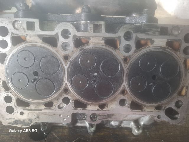 bontott AUDI A6 C5 Jobb Hengerfej (V-Motor/Boxer)