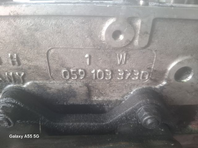 bontott AUDI A6 C5 Jobb Hengerfej (V-Motor/Boxer)