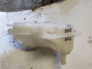 bontott AUDI A6 C5 Kiegyenlítő Tartály