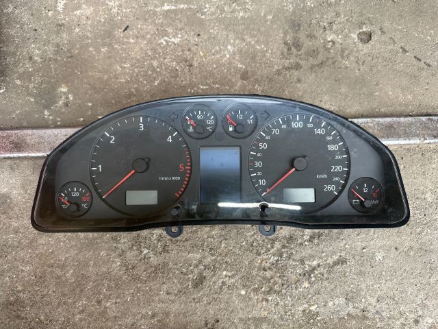 bontott AUDI A6 C5 Kilométeróra