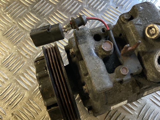 bontott AUDI A6 C5 Klímakompresszor