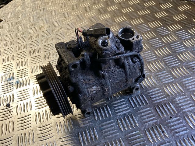 bontott AUDI A6 C5 Klímakompresszor