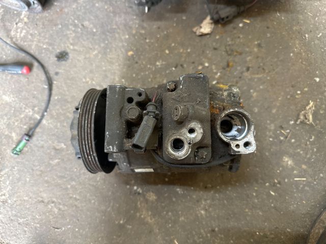 bontott AUDI A6 C5 Klímakompresszor