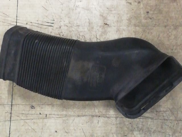 bontott AUDI A6 C5 Légbeömlő Cső