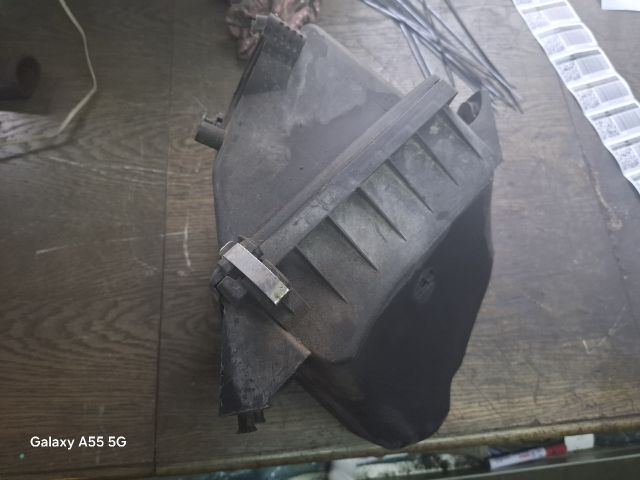 bontott AUDI A6 C5 Légszűrő Ház
