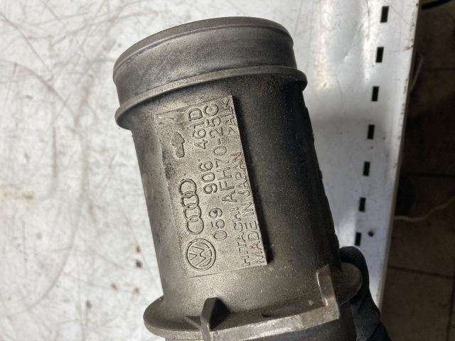 bontott AUDI A6 C5 Légtömegmérő