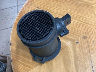 bontott AUDI A6 C5 Légtömegmérő